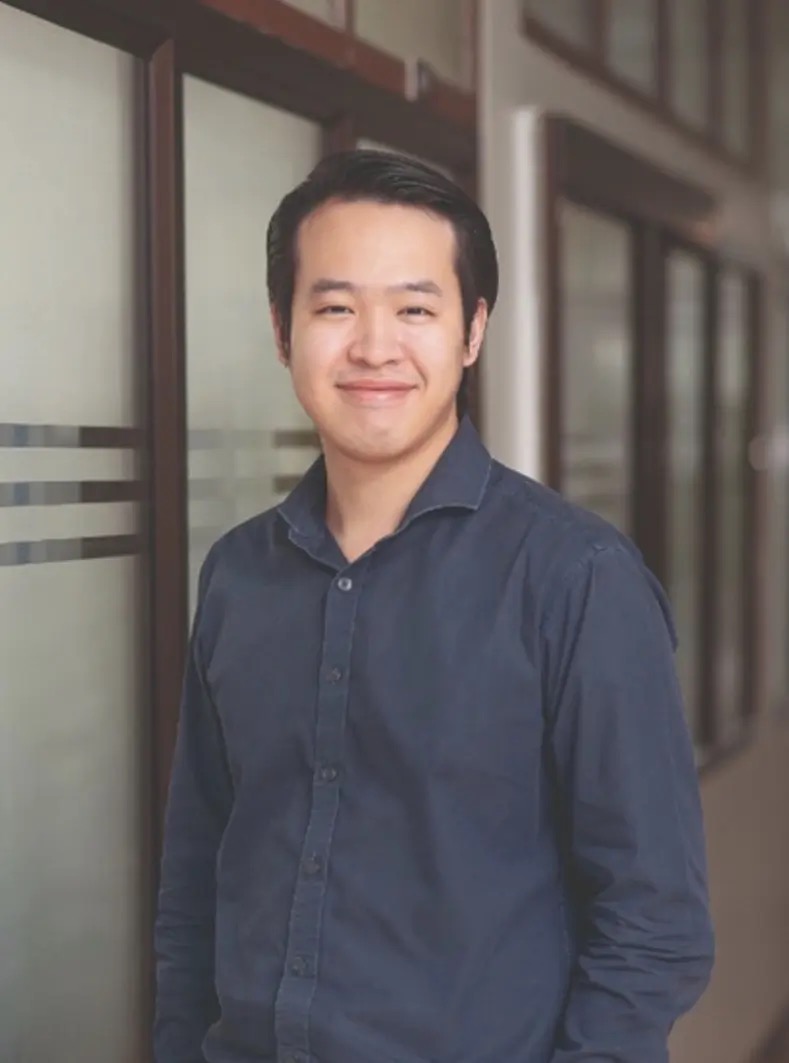 คุณธนกฤต ลิขิตธรากุล